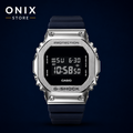 Casio G-Shock GM-5600 - Reloj digital cuadrado bisel metal plateado correa negra